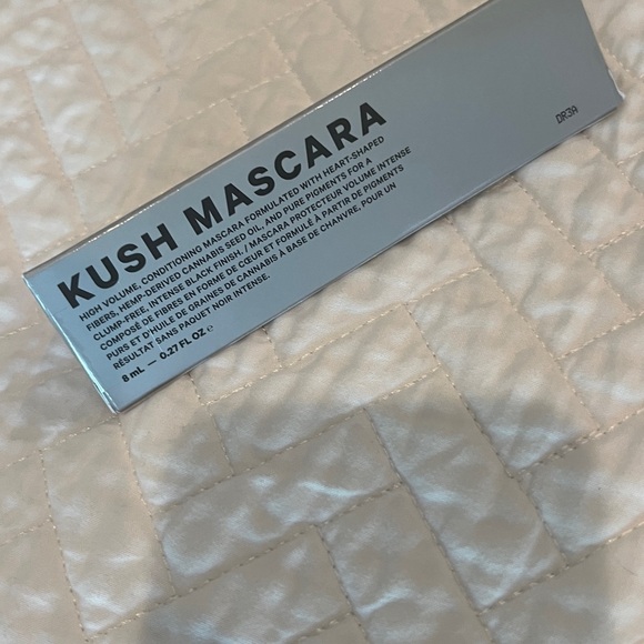 Kush Mascara by Milk Makeup 8ml - Picture 2 of 3